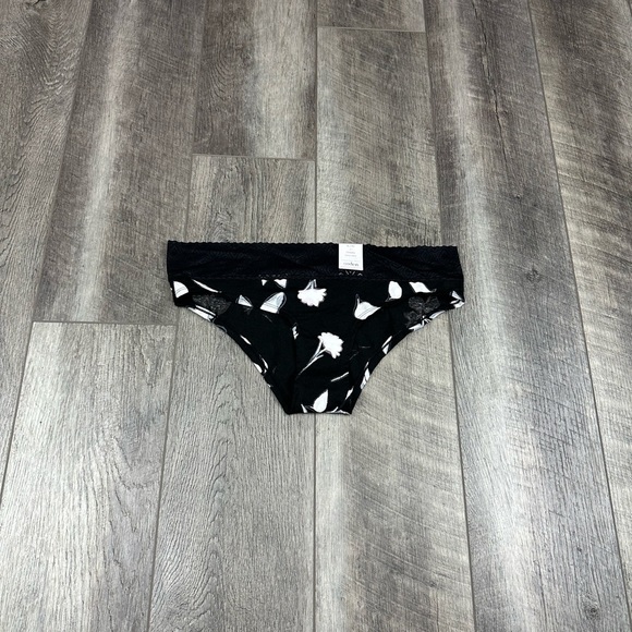 Auden Black/White Floral Underwear - Picture 1 of 7